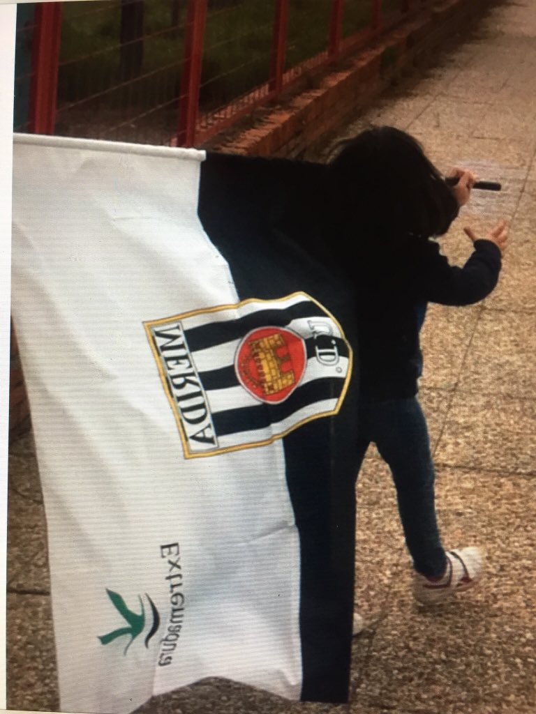 MinervaEmerita's tweet photo. Como dice una compañera...
Ya casi estamos a jueviernes 😂😂😂
Y las ganas de @Merida_AD van en aumento.
¡¡¡Vamos Romanos!!!
¡¡¡Vamos Equipo!!!
#MeridaResiste https://t.co/JewarDjFOM