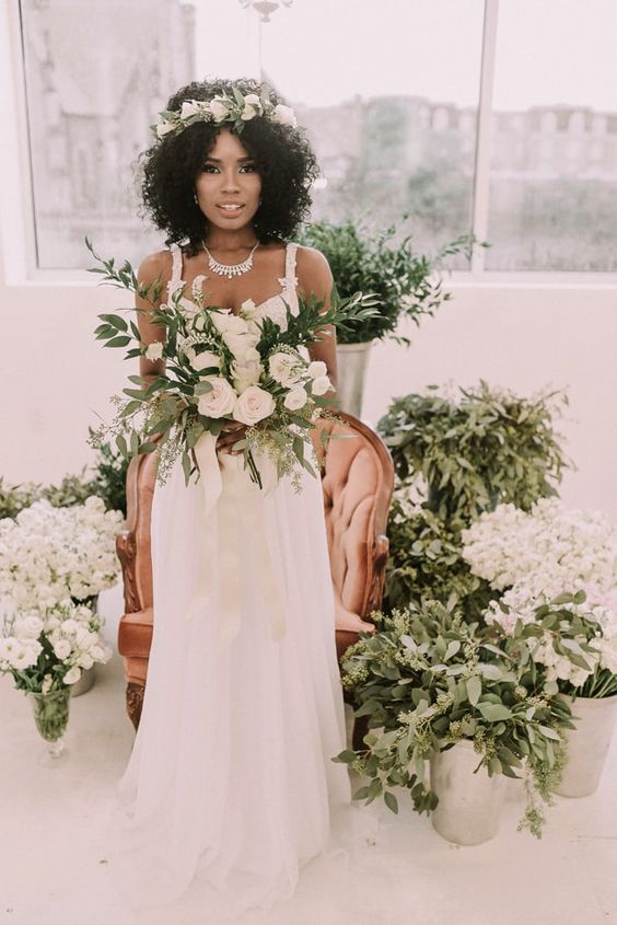 tuttiflora's tweet photo. Negras e lindas! 
Sugestão de penteados para inspirar nossas noivinhas!
#decoracaocasamento #decoracaoeventos #penteados #noivas #negras #cabelocacheado #cabeloafro #inspirese #tuttiflora https://t.co/bpu7CG2C2I