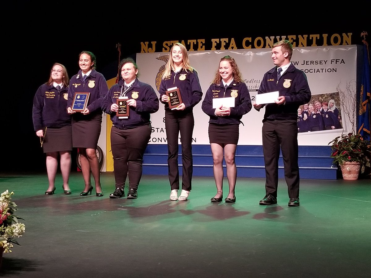 AmyKline1999's tweet photo. #WarrenHillsFFA Owen Donnelly placed 5th in the Teach Agriculture CDE and was recognized for participating in the Teach Ag Signing event!  #WHRHighSchool, #WHRHSPride, #WHRSD, #NJFFA, #FFA, #NJFFAConv18 https://t.co/YWel8hj1Q6