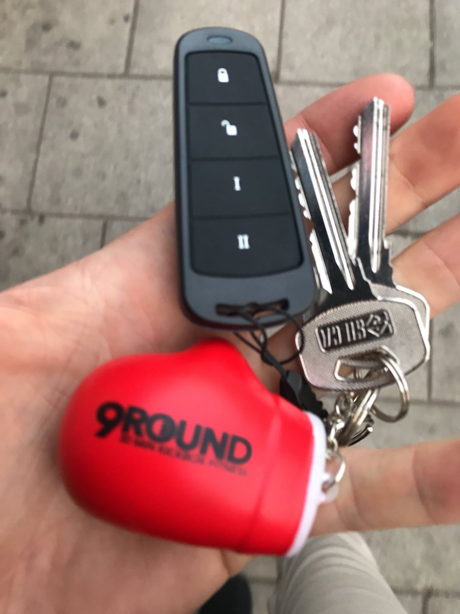 BenPerks22's tweet photo. Thats the handover complete from the builders! Got myself a new gym! Even comes with a remote control #9Round https://t.co/ADDr1j1hmF