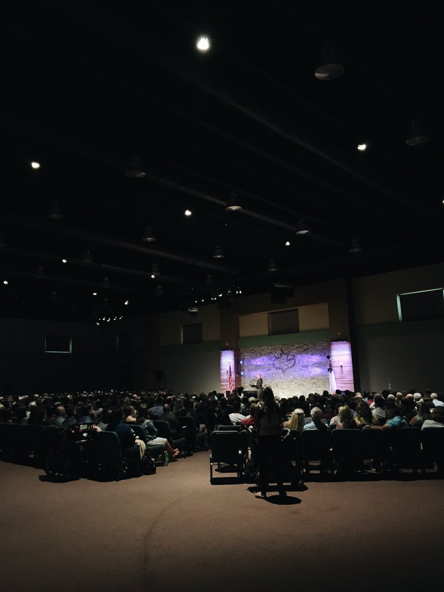 mhsretreats's tweet photo. Congratulations, @ccbcmurrieta graduates and students for finishing strong this semester! God has been faithful through this season, in joy and in sorrow. Keep looking unto Jesus as you run this race and walk worthy of the Gospel. #ccbcspring18 https://t.co/sIuMSXgAdV