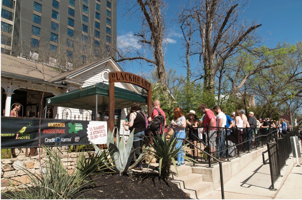 clifgreennotes's tweet photo. #tbt to our @sxsw day party with @NoiseTrade! 33 artists in 3 days 😍🙌💥#gogreennotes #sxsw2015 https://t.co/NPQSTqNfYS
