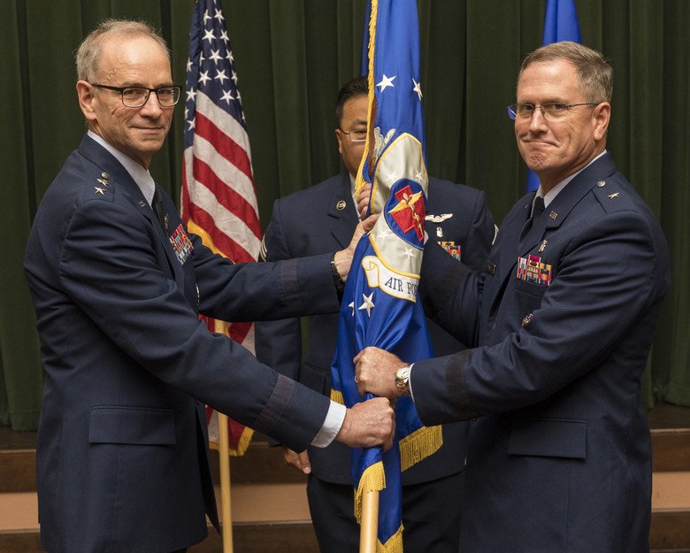 USAFMedicine's tweet photo. Command of AFMOA was transferred from Brig. Gen. Miller to Brig. Gen. Dienst this week. Lt. Gen. Ediger presided over the change of command ceremony and praised Miller’s leadership and progress over the agency, while looking forward to Dienst’s command. https://t.co/MdkyVGTbzl