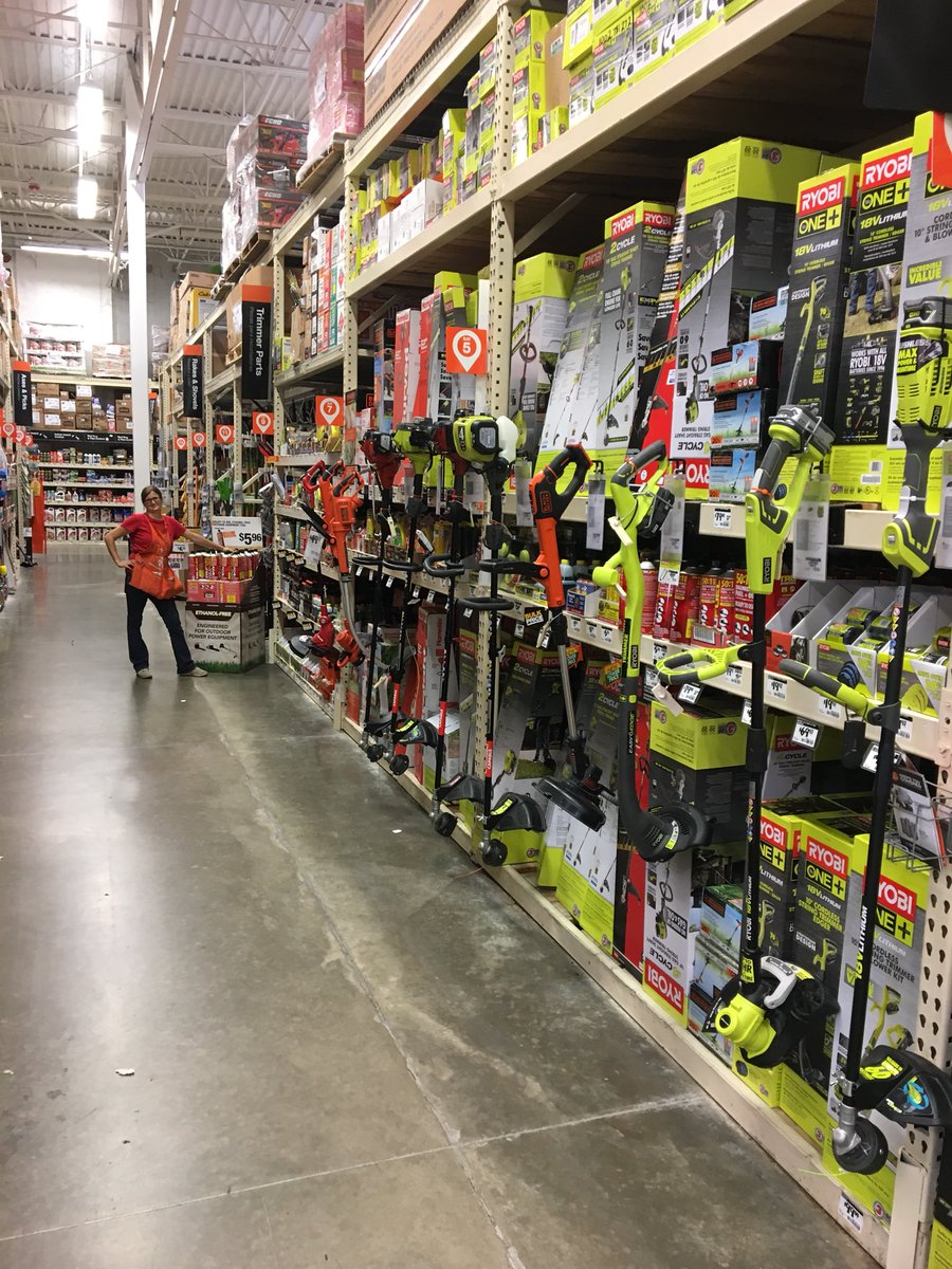 Berry25066179's tweet photo. Way to go Emily!!! Zero outs in her Portable Power aisle!!! @JarrodFarmer4 @FarberGary @KKalonich #3pmCheck-In/ABC https://t.co/vwlwUXX7Yk
