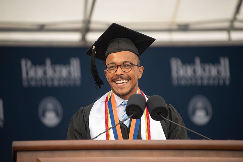 possefoundation's tweet photo. Scholar Jackson Pierce-Felker graduated last weekend with his @BucknellU Posse from Washington, D.C.! He was the featured Class Response speaker at the ceremony. 

Watch his speech here, starting at 3:43: https://t.co/5Rd1CyEPvG

#Bucknell2018 #PosseLove https://t.co/rsvDCZCuRD