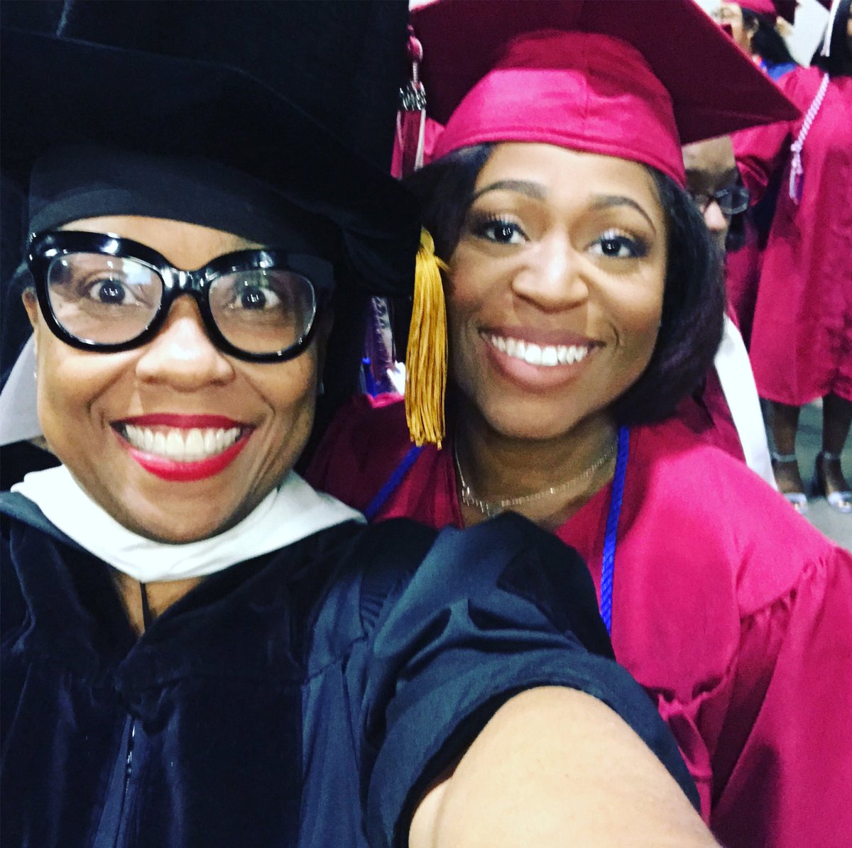PrincipalDynami's tweet photo. I’m so proud of you Drew Menifee! Graduate of Grady High School! #FormerPrincipalProud @apsupdate @CarstarphenMJ @Atldepsupt #OperationGradNation 🎓😍 @AverySunshine @DrEmilyAMassey https://t.co/GKGrYjcs14
