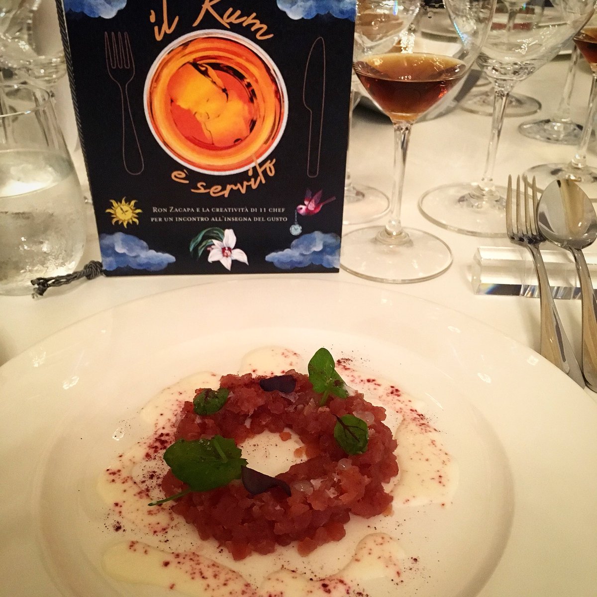 SaporideiSassi's tweet photo. Tartare di Tonno Rosso, Stracciatella e Rapa Rossa con #ZACAPA 23 @DimoraUlmo https://t.co/GzhW4gfuGU