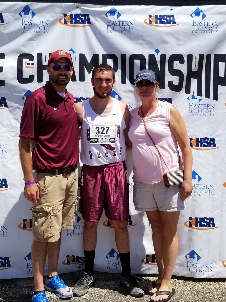 MorganWaltLas15's tweet photo. @Ducks126 At state today https://t.co/bDiA9fzbe9