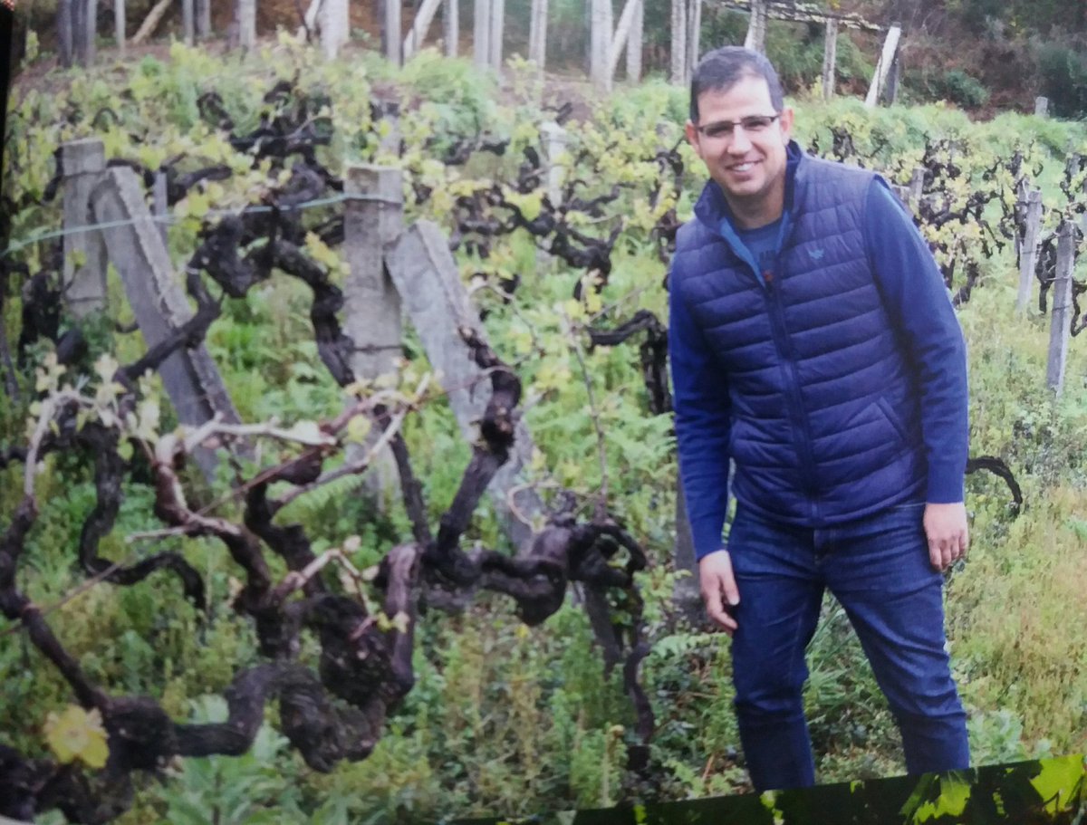Silviabretema1's tweet photo. No se puede estar más agradecido y feliz de que se reconozca tanto trabajo y tanto que queda por hacer...@bodegasfulcro @SJEvansMW Gracias!! https://t.co/ROKKgjyrzt