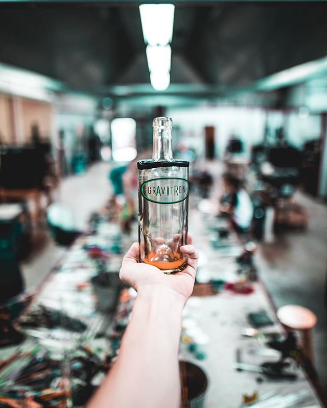 VaporNation's tweet photo. Functional. Portable. & Made proudly in Texas.๐ | ๐ท: @gravlabs ----------
#glasspipes #headyliving #highsociety #functionalglassart #rigsofig #americanglass #headyart #eastcoastdabbers #onlineheadshop #headshop #glassonglass #dailydabbers #GRAVlabs #โฆ https://t.co/qDy03Z29xx https://t.co/So8TrwnZNN