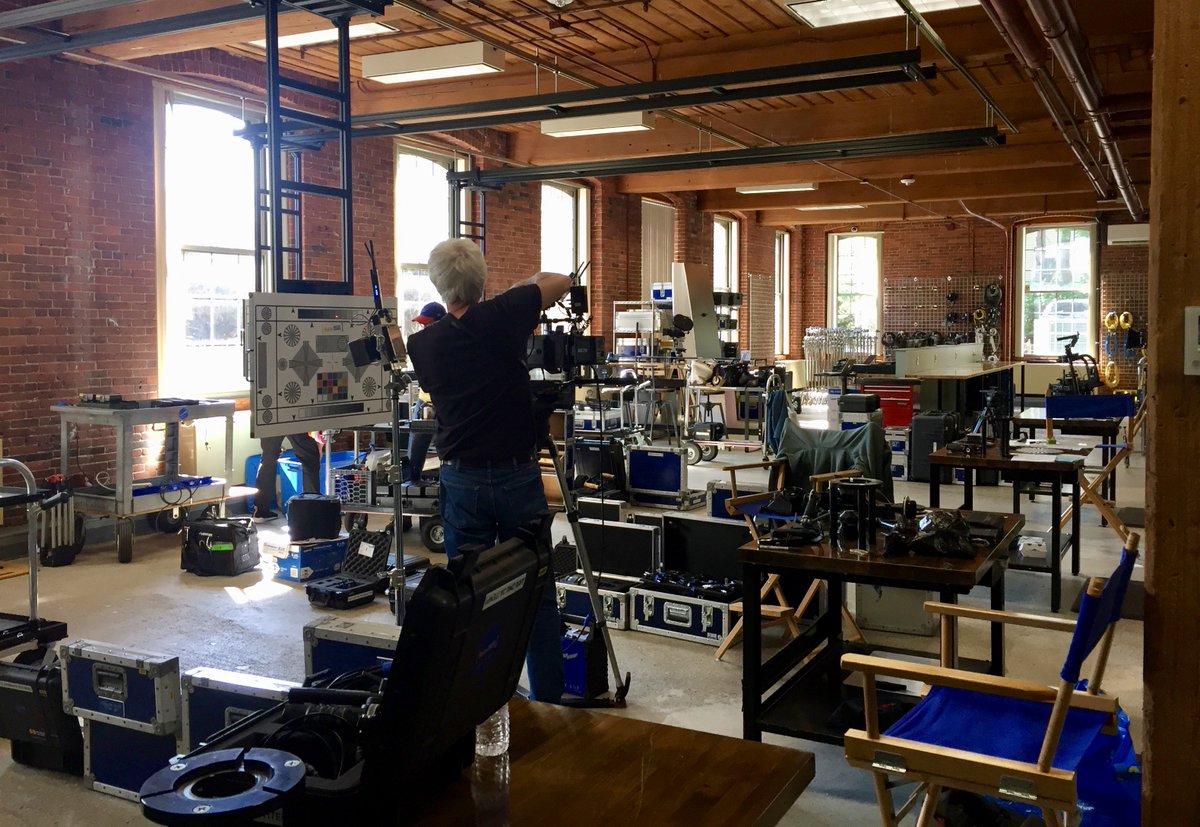 rulebostoncam's tweet photo. Getting a jump on the long weekend with a few check-outs in the AC Lounge. #rbcgear #rulerentals #acprep #wheredidmaryannego https://t.co/cqvT1FzN6h
