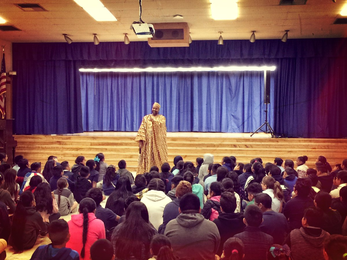 Obsessed_Writer's tweet photo. Today’s Reading is Fundamental  @RIFWEB  Celebration with students and staff of Voorhis Elementary in Mountain View Unified was an epic ode to literacy promotion. Thank you for allowing me to be a part of your community! https://t.co/BQZ5XGSPdO https://t.co/lWDoPf60aP