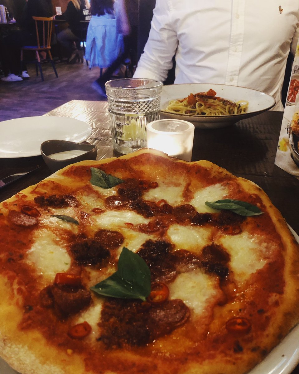 louisecooney_'s tweet photo. Date night at my favourite spot @WeAreZizzi with @Gtlmullen #pizza #wearezizzi #dublin https://t.co/yWQ98INDOD