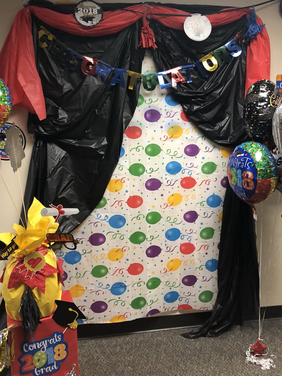 tessrenae02's tweet photo. Fifth grade graduation was a full house! Congrats to our 5th graders who are moving on to a new campus next year! @ChancellorComet #graduation #5thgrade #FutureLeaders #shinebright #youwillalwaysbe #Comets #loveourstudents #goodluck #AliefProud https://t.co/sIrMmzVvjj