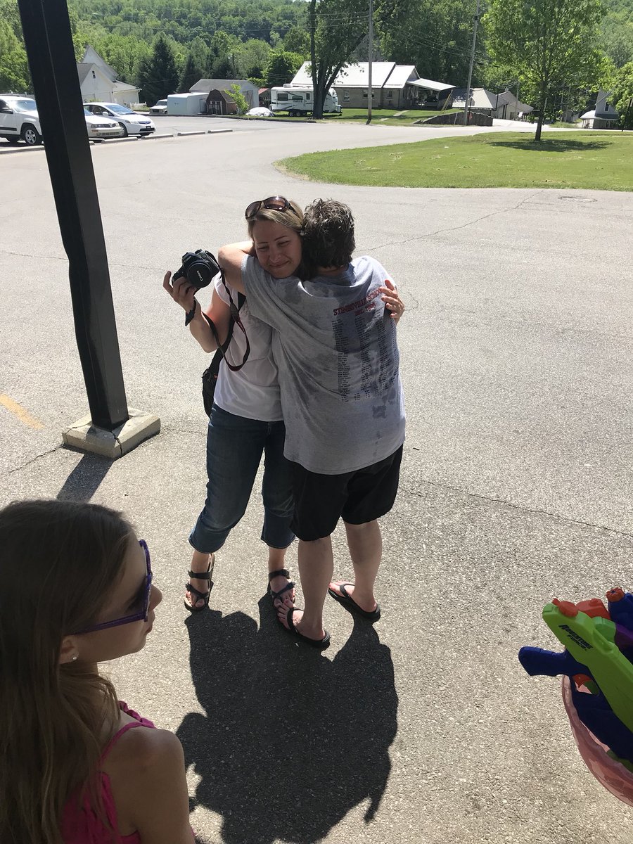 SES_RBBCSC's tweet photo. A few more #LastDay shots as the kids left the building.  #WeAreSES https://t.co/0704eFxiS1