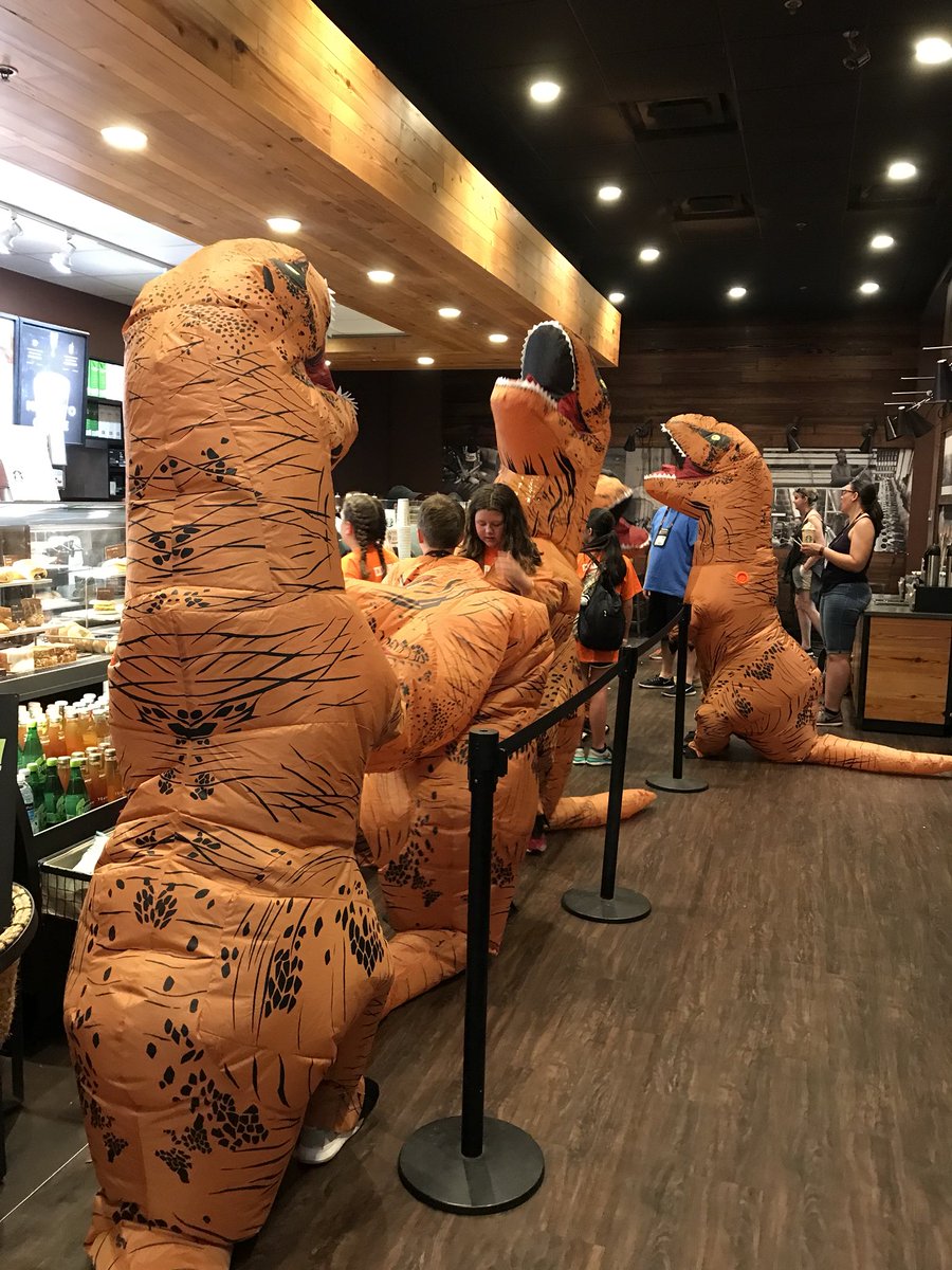 TanmoyM07's tweet photo. Never knew cute little ๐ฆ ๐ฆ ๐ฆ are so fond of @Starbucks
@UTKnoxville @UTKLibraries #destinationimagination https://t.co/naG6NekZXr