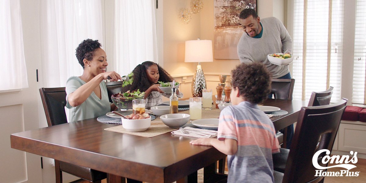 Meals and laughter are shared here. 💕bit.ly/Conns-DiningRo…