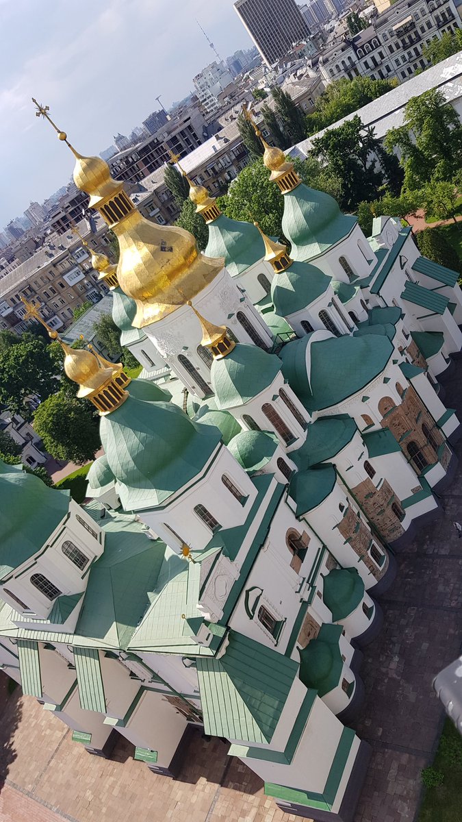 jenanmoussa's tweet image. I'm in #Kiev, Ukraine. Finally reporting a positive story. On Sat, UEFA Champions League Final here btwn Liverpool &amp;amp;Real Madrid. 

Egyptian @MoSalah is huge role model for many Arabs. I'm here to find out what he means to young Arabs living in Ukraine or attending match.

@akhbar