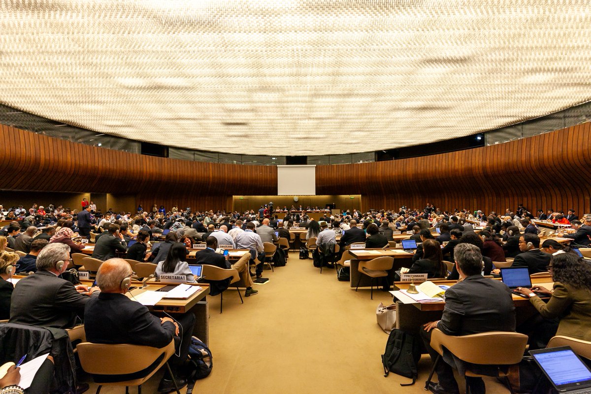 WHO's tweet photo. Seventy-first World Health Assembly update, 24 May:
-Noncommunicable diseases
-Polio transition
-Tuberculosis
-Cholera
https://t.co/Nw87BSqRSe #WHA71 https://t.co/FQh5XMv19H