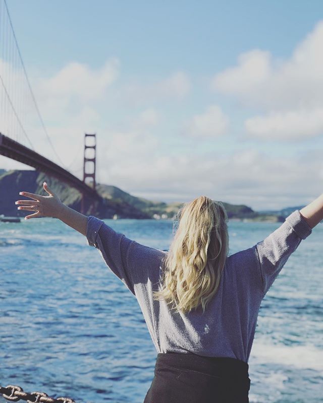 AlexTCarter's tweet photo. Honeymoon update: we flew up to San Francisco for a day yesterday. Back in LA today 😎 #married #honeymoon #keepingupwiththecarters #california #sanfrancisco #losangeles https://t.co/Gjl2SPRQAm https://t.co/79Z1E8Dris