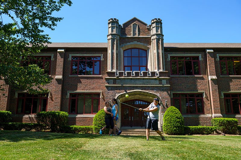 RoseHulman's tweet photo. A bit more free time around commencement can only mean Campus Golf is in full swing! #FORE! https://t.co/xjYvUgkTOX