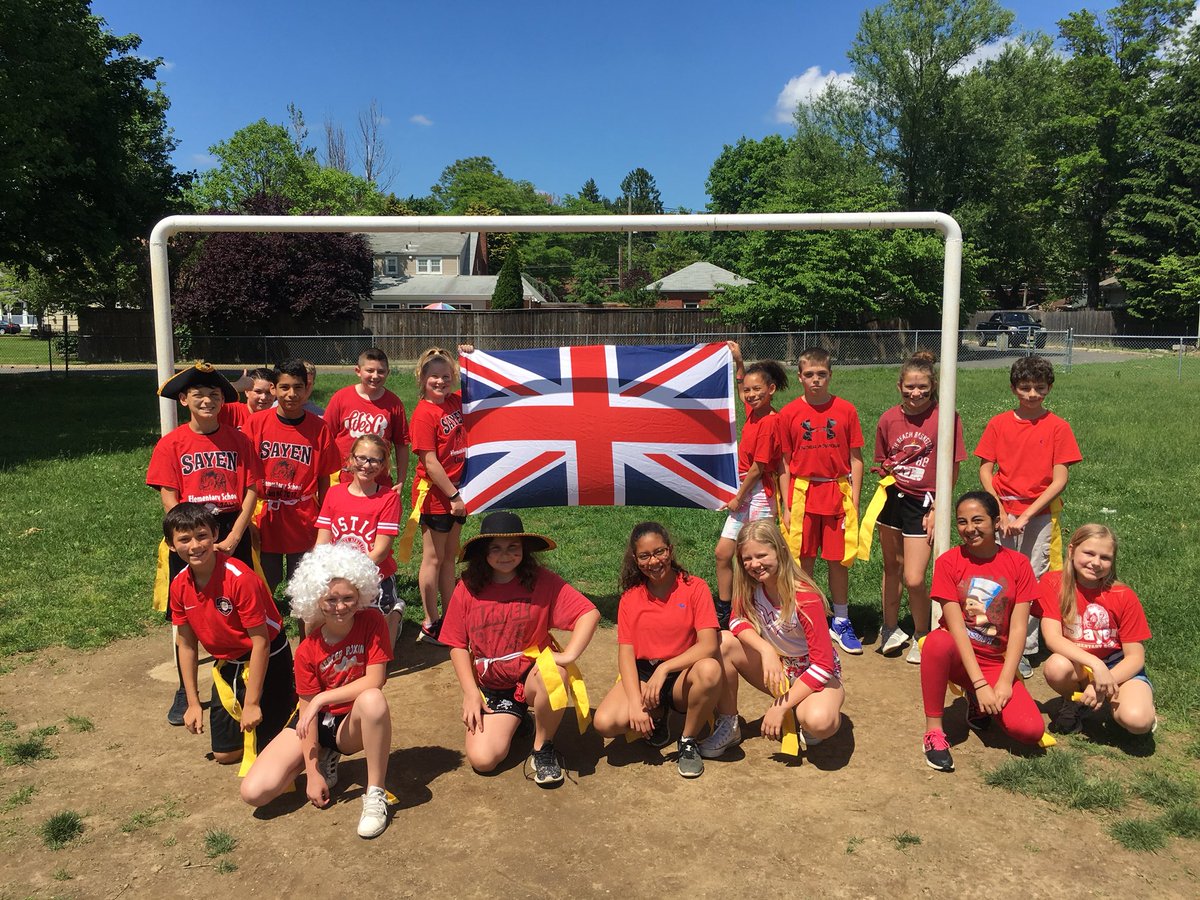 SayenLeonardo's tweet photo. Another great Revolutionary War re-enactment in 5th grade!  @SayenLions @BalentWendy @ScottRRocco @WeAreHTSD https://t.co/bIXx089Gmp