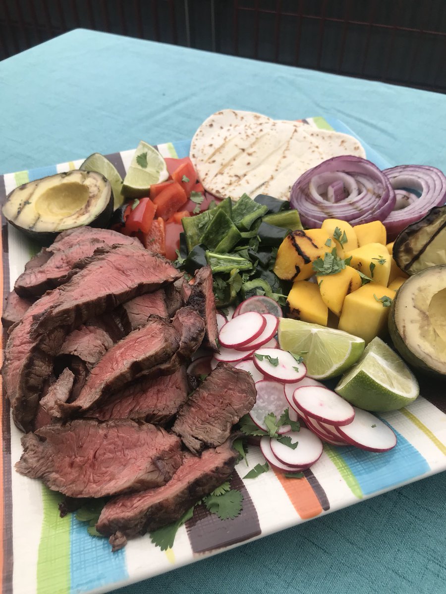 JackieMMadill's tweet photo. A very in-salad beef fajita salad hot off the grill. Grill the steaks. Grill the veggies. Grill. All. The. Things. #wabeeflove #getyourgrillon https://t.co/bfTiYyiwq4