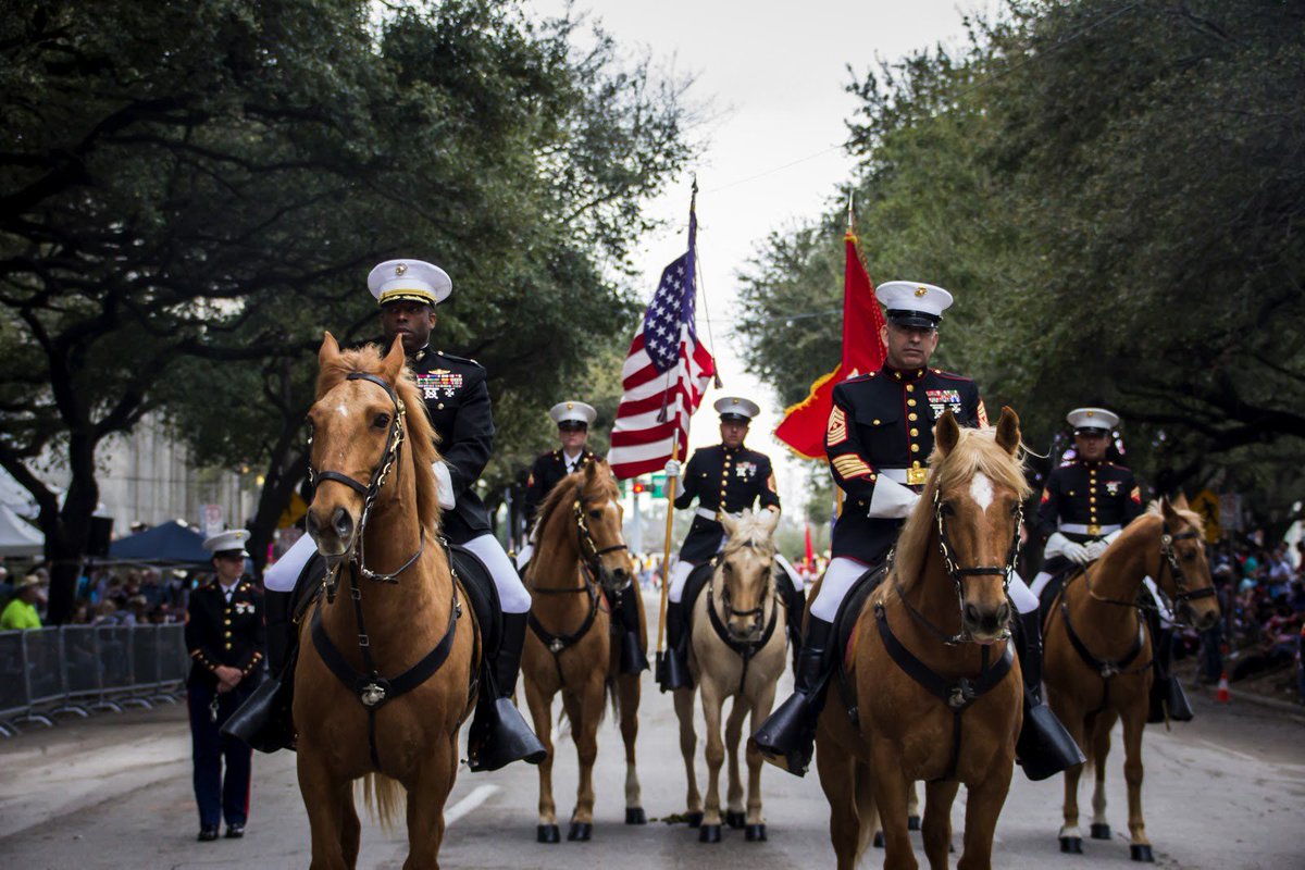 RODEOHOUSTON's tweet photo. Today, we would like to take a moment to say thank you to all of the brave service men and women of the United States Armed Forces. To those who gave their all, we are forever grateful. https://t.co/4XDmFvVJJj
