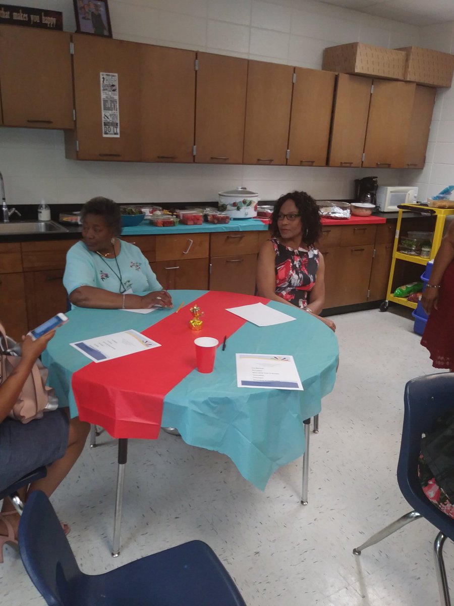 ccmptsa's tweet photo. Volunteer luncheon at Camp Creek Middle. We had an awesome year ladies. Looking forward to 2018-2019 school year. https://t.co/8ZcPpf4gl2