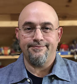 EbethO's tweet photo. Show of hands if you're heading to @ARealityEvent next week. 🖐🏻 @HoloGridMonster developer @HappyGiantAR's Michael Levine will be talking #AR in #Gaming. @eventsforgamers caught up with Mike for a preview of his talk. https://t.co/LCcUIkMJVG https://t.co/QicnKj1Lw2