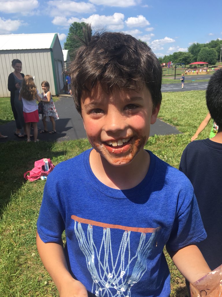 TeachLim's tweet photo. The s’mores were oh so good! https://t.co/gzzBoaE5jW