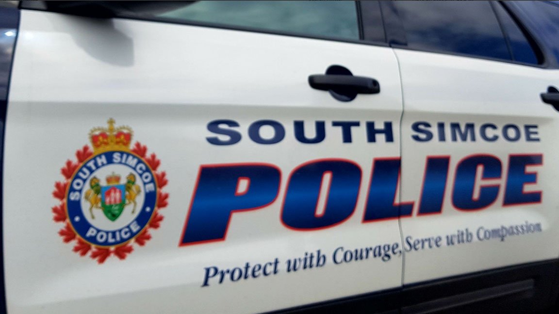 Police officers rescue woman who got stuck in bathtub for 70 hours. READ MORE: ow.ly/FWLX30kayPn https://t.co/D4p8d2wHLm