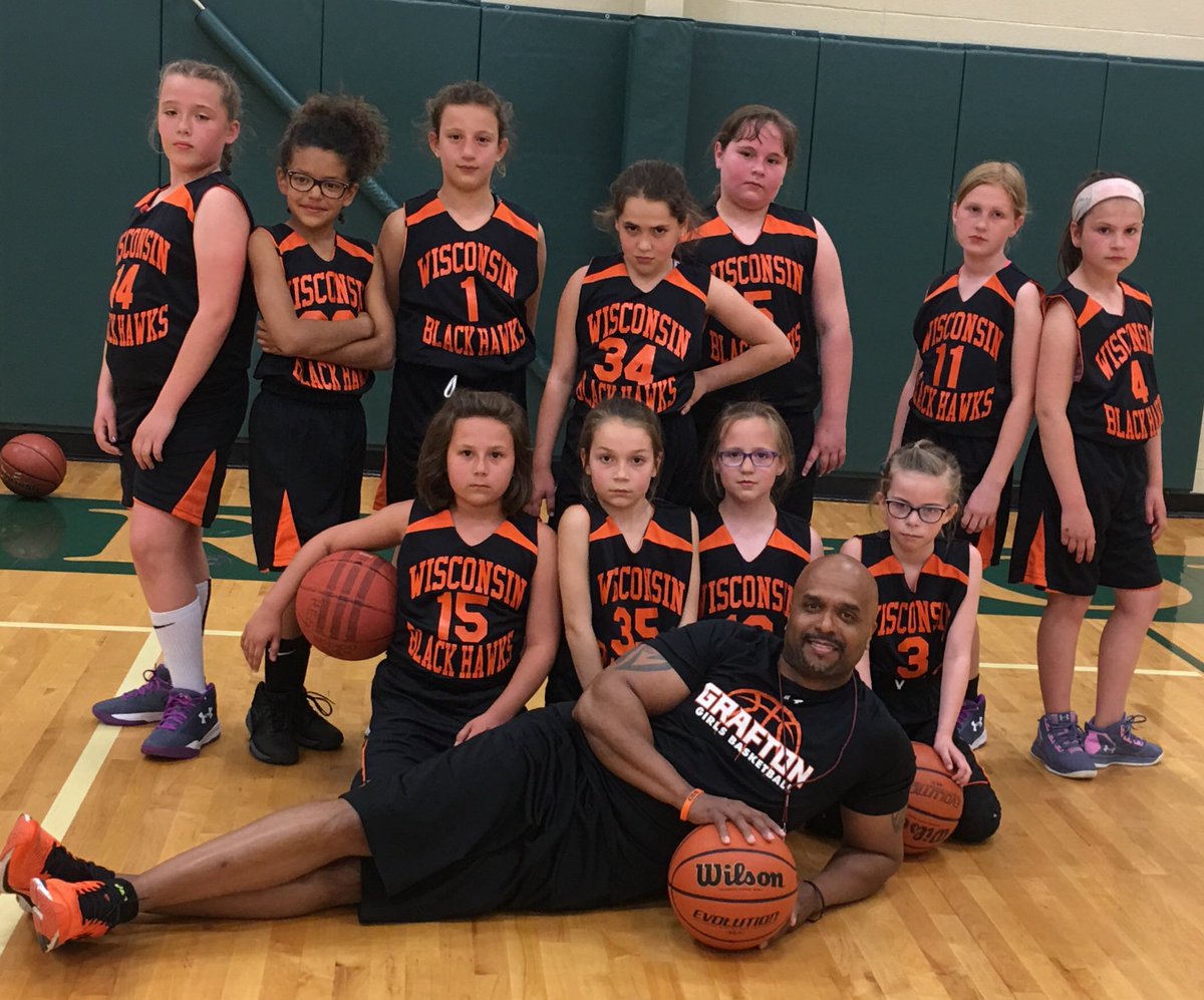 CoachK03's tweet photo. #Wisconsinblackhawks
#AAUbasketball
🧡🏀🧡🏀
#3rdgradeswag https://t.co/29HmSUWNsg