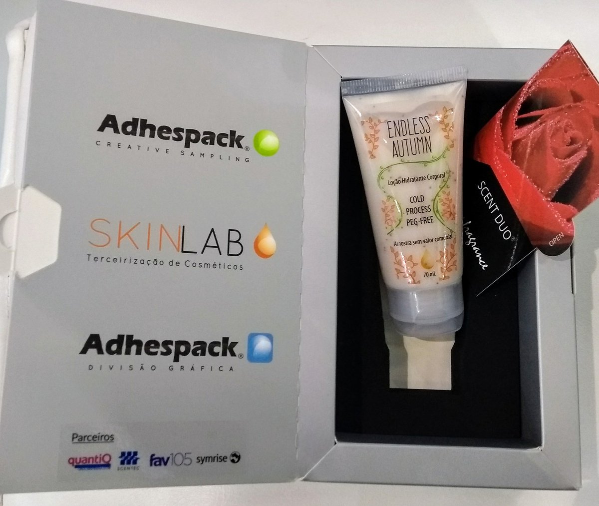 AdhespackGroup's tweet photo. O @AdhespackGroup na palma da mão!
Agora está bem mais tranquilo aqui na FCE Cosmetique. Mas ainda dá tempo para um cafezinho. Vem! https://t.co/N4pnHc0Oeu