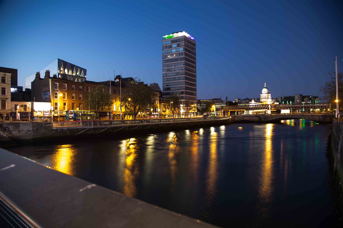 Liberty Hall is lit up in Suffragette colours, as <a href="/SIPTU/">SIPTU</a> stand in support and solidarity with women and girls in Ireland, on the eve of this once in a generation referendum. Tomorrow, we vote #together4yes