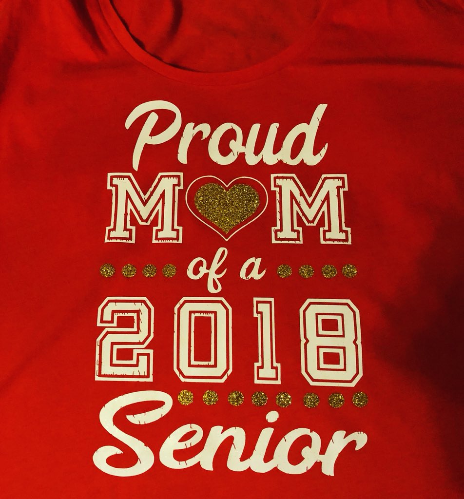 RockLocalEntCaf's tweet photo. Moms get your “Proud Mom of 2018 Senior “ shirt orders in now!!
#mom #momlife #senioryear🎓 #classof2018 #proudmom #proudmommymoment #rocklocal #2018 #nevergiveup #yougotthis #tshirts #support #personalizedtshirt #customtshirt #2018senior https://t.co/5Ppvfdr2qC