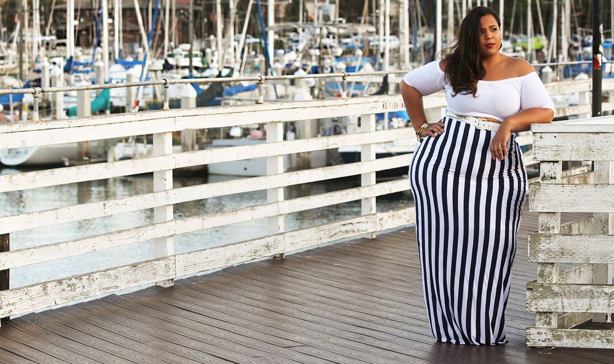 Ssbbw_ThickFine's tweet photo. 👑 #ThrowbackThursday 👑 https://t.co/UFK8hLYvEl #garnerstyle #for #rebdolls #photoshoot @GarnerStyle https://t.co/dduuH9XMkR
