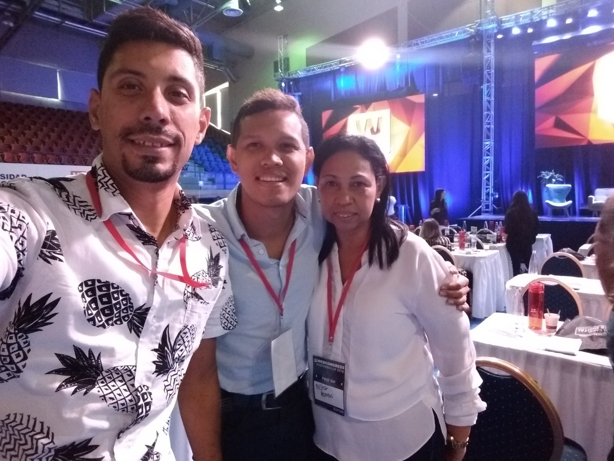 thonyrada's tweet image. Compartiendo experiencias de fortalecimiento y aprendizaje en el @webcongress. #WCBAQ #WebCongress