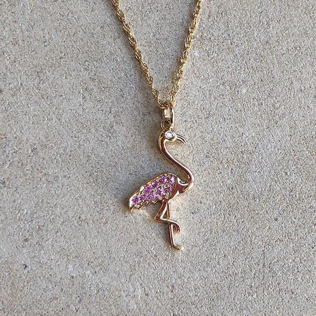 JugarNspice's tweet photo. Who wouldn’t want a flamingo charm?! 💖
.
����NEW🌟 14k gold, diamond &amp; pink sapphire flamingo. Now available online under our CHARMED collection✨
.
.
.
#JugarNspice #pinkflamingo #charmjewelry #diamondcharm #flamingolove https://t.co/jZ0Wxmugi0 https://t.co/6uCVtSW62U