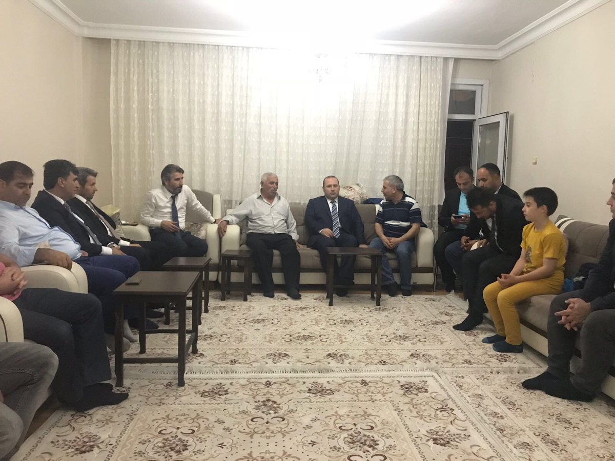 umutozkan1's tweet photo. #VakitTürkiyeVakti dedik teşkilatımızla birlikte yollara düştük. https://t.co/oGb7ssGy0c