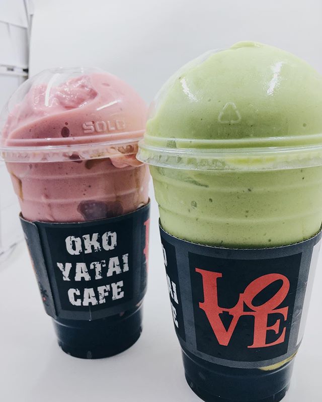 OkoCafe's tweet photo. hmmm... cosmo and wanda, you ain’t slick (kiwi banana and strawberry banana smoothies)
.
.
.
#okocafe #okoyatai 📷: @okocafe https://t.co/0zb6EsA4gm