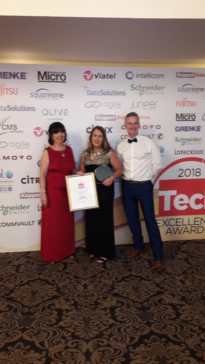amitooearly's tweet image. Amazing scenes at #techex18 as @janemcarolan wins IT professional  of the year.