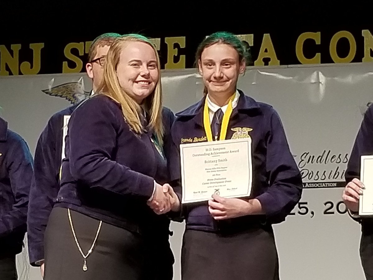 AmyKline1999's tweet photo. #WarrenHillsFFA 1st Place Equine Judging CDE team!  #WHRHighSchool, #WHRHSPride, #WHRSD, #FFA, #NJFFA https://t.co/EGFhmDvY9u