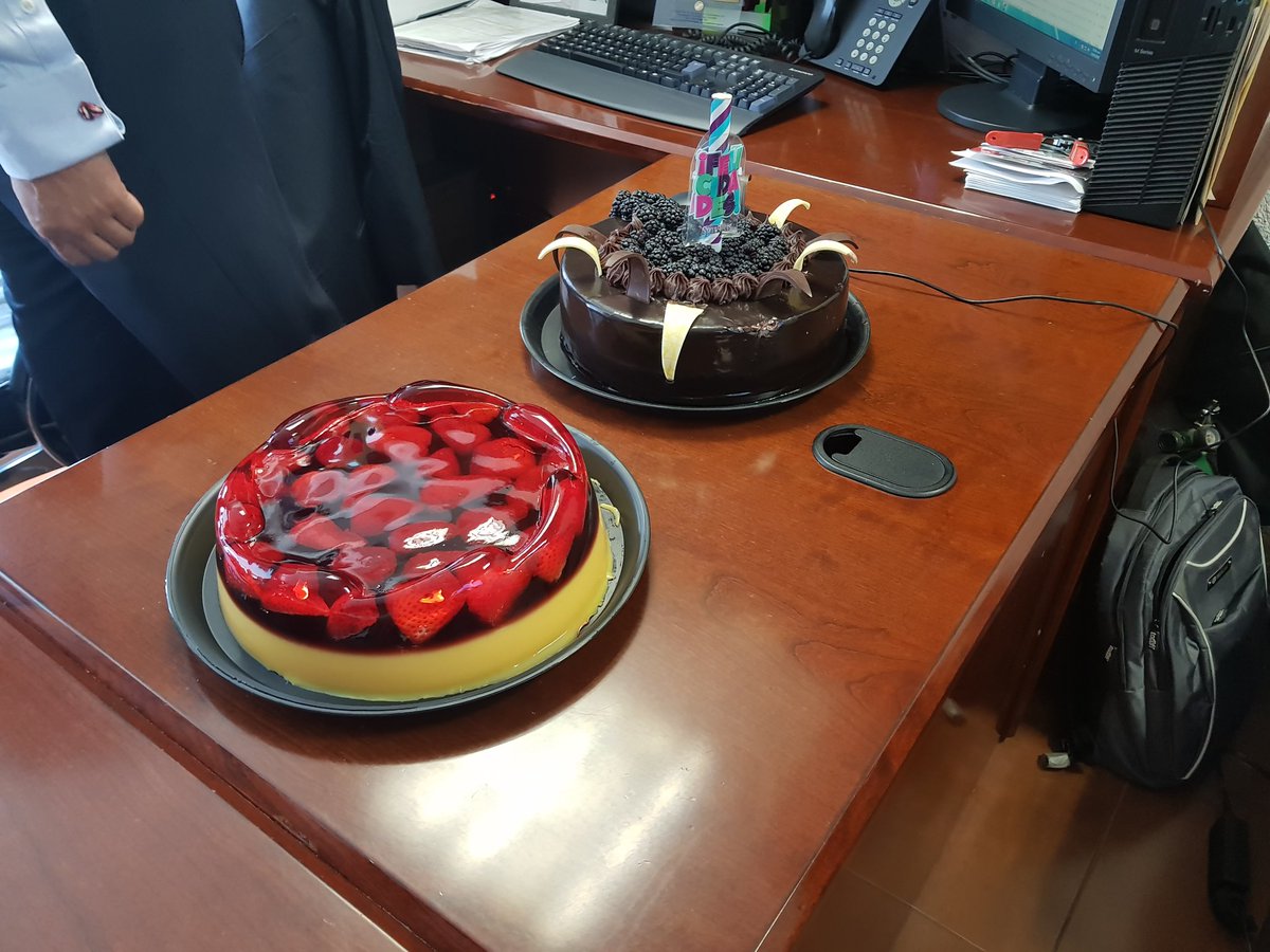 Natthe24's tweet photo. ¡Gracias vida, gracias Dios por un increíble cumpleaños! 🍺🍰😍⚘ #NatWin https://t.co/4Ed02wkohe