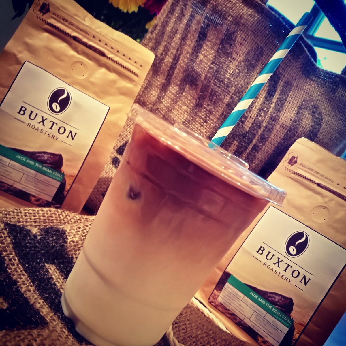 Jackandthebea13's tweet photo. Iced coffee latte #jackandthebeanstall #freshlyroasted #artisancoffee https://t.co/k3PmqIjMmp