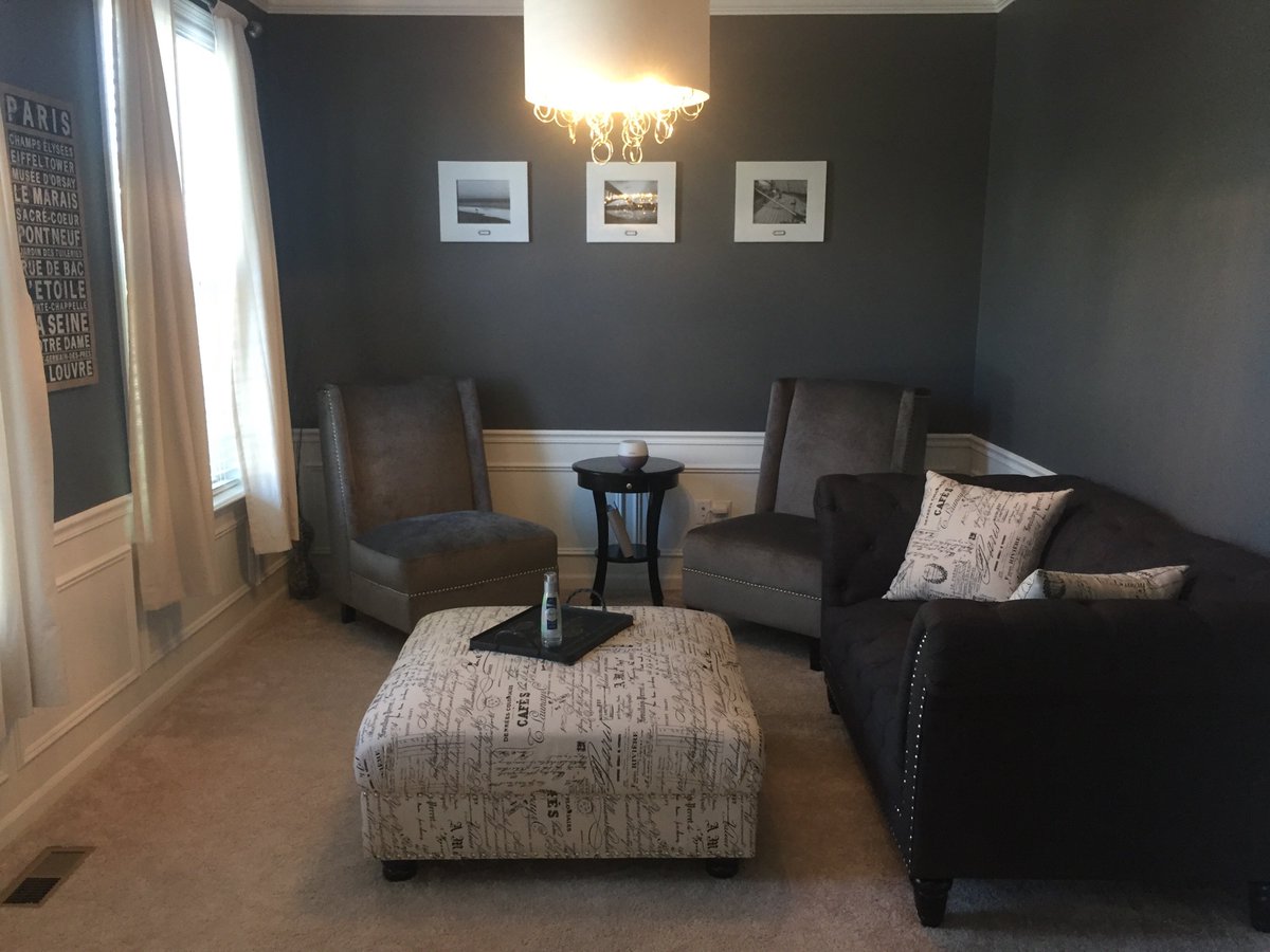 BackToMissy's tweet image. Loving my @Glade Fine Fragrance Mist. Makes my favorite room even better! #GotItFree