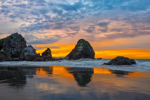 CampingRoadTrip's tweet image. Summer #camping in #Oregon? Yes please... best beach camping ever!! 🙌
Take a peek at some of the state parks you can visit! ow.ly/53zk30ka3yi #camplife #RVing #RVlife