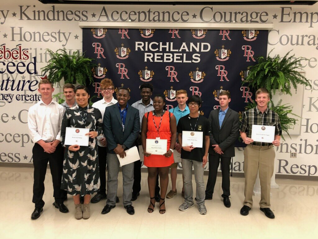 rix_ric's tweet photo. Rebels commit to serve in USA armed forces. https://t.co/PkSXXzzaSb