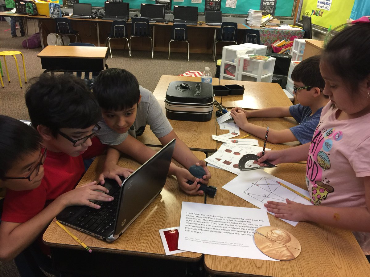 stacey_redwine's tweet photo. More pics of my class doing a Breakout edu activity. Engaging and challenging! #PISDmathchat #breakoutedu https://t.co/smcyLB5xgh