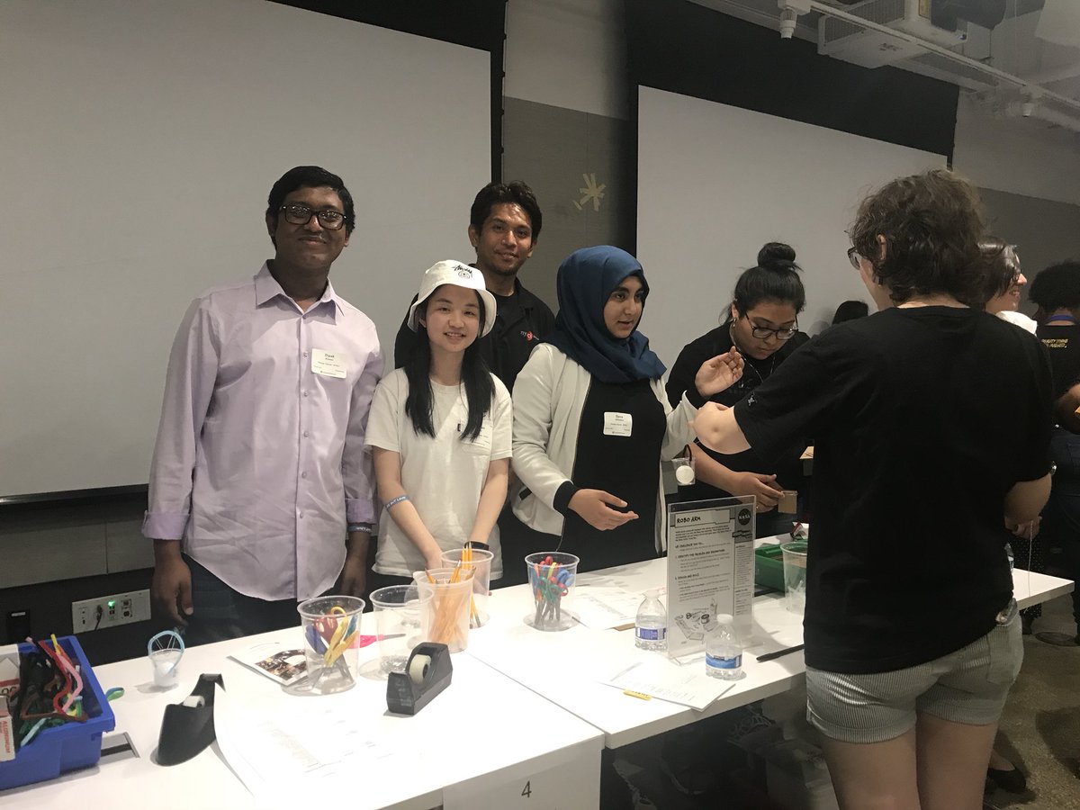 expand_school's tweet photo. The Showcase begins! Team from @nysci #expandedoptions https://t.co/d2PFXkEvvq